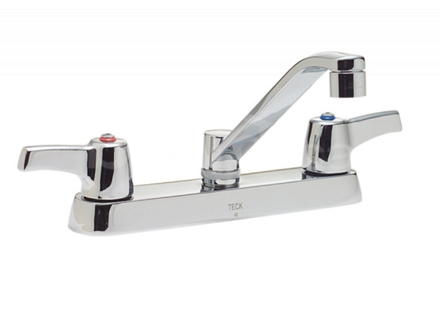 Delta Comm. Faucet 8" w/ Double Lever